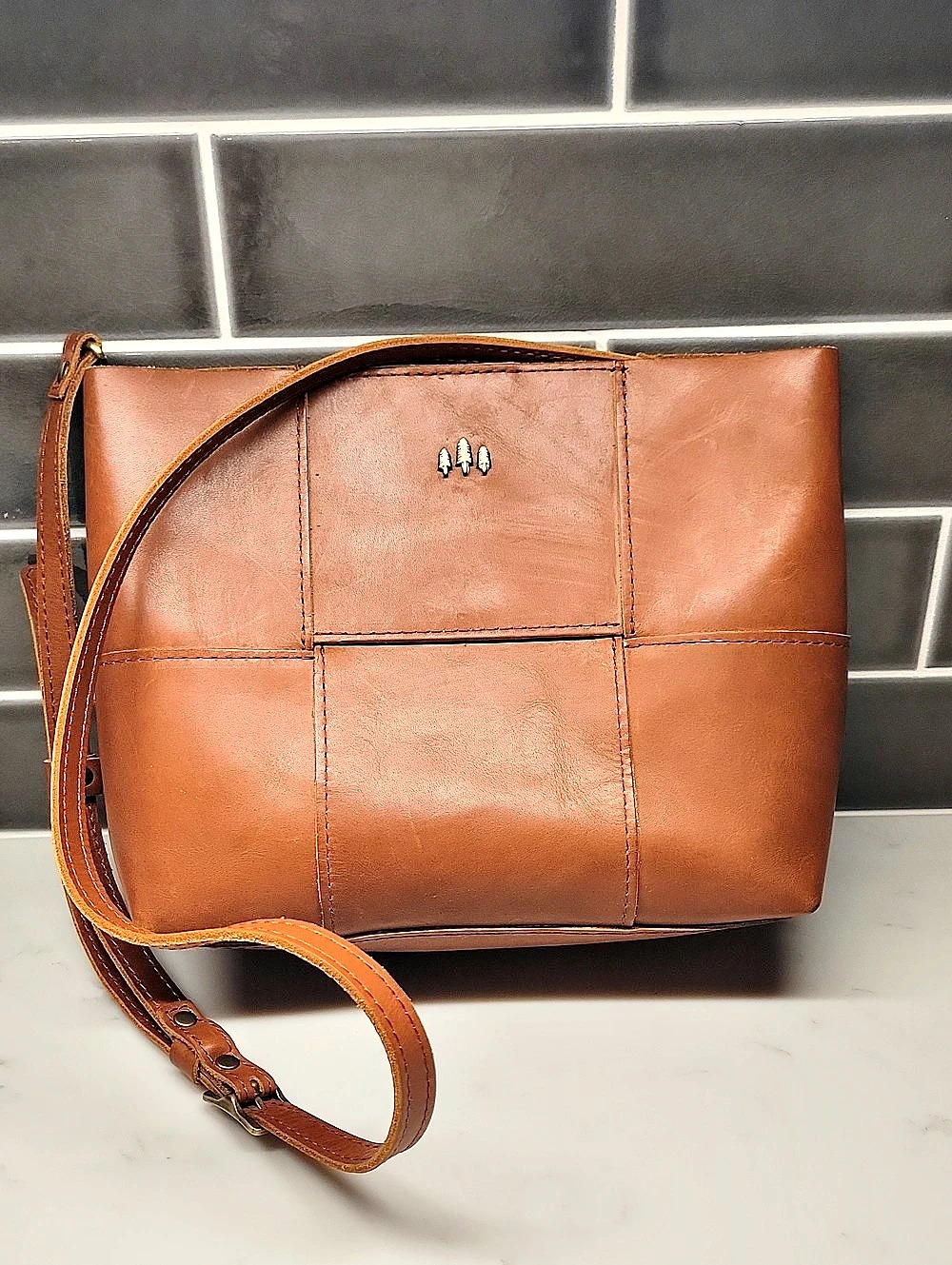 Portland Leather Brown Shoulder Bag